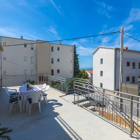 Apartment Iva Man *